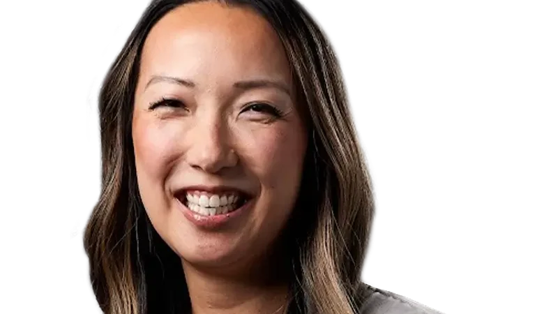 RR_Clara Shih_colorcutout